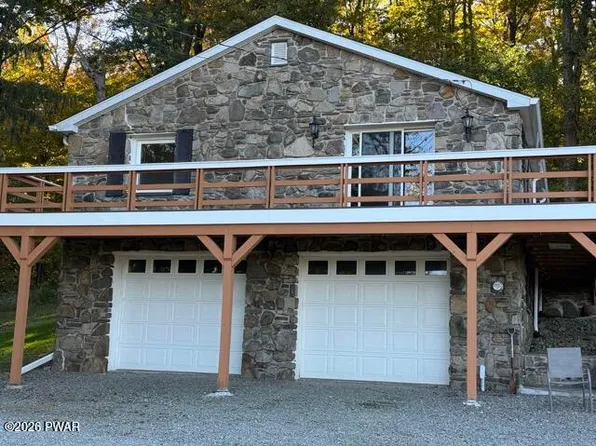 853 Spring Hill Rd, Sterling, PA 18463