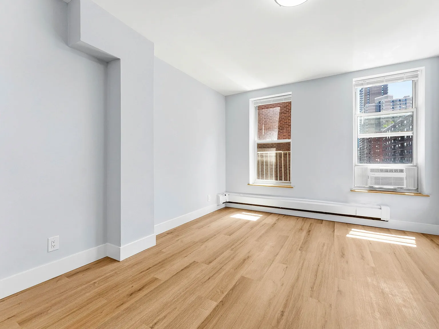 401 East 63rd Street — Photo 2