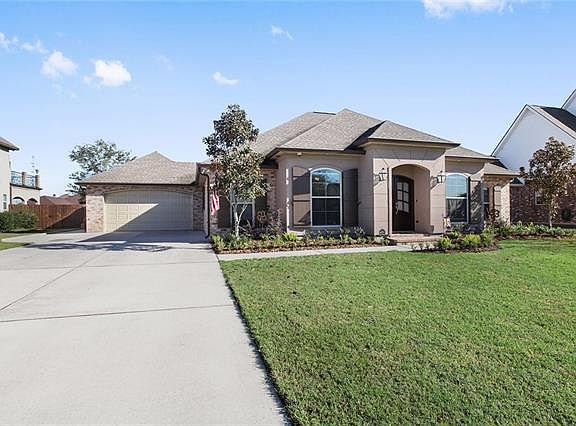 3rd image of 205 Poinsettia Dr