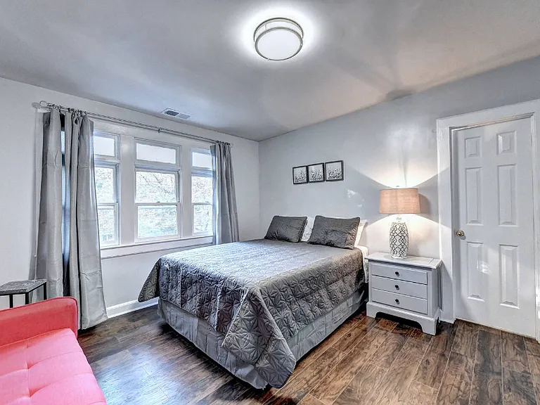1179 Francis St NW — Photo 27