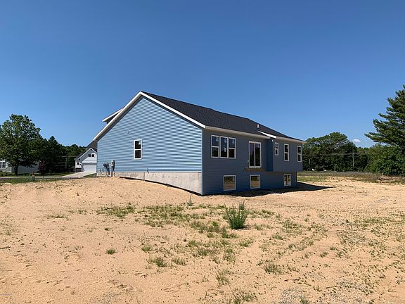 4th image of 2101 Poplar Ct #40