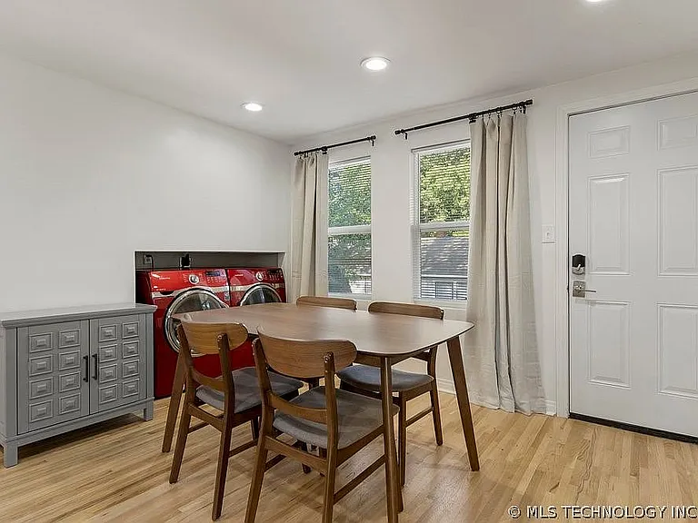 1204 S Zunis Ave #2 — Photo 9
