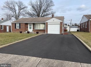 2973 Goentner Rd, Willow Grove, PA 19090