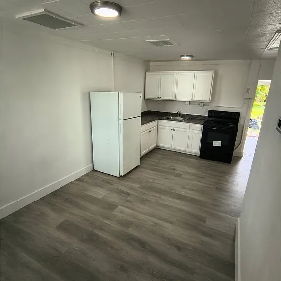 3343-3347 Dora St #3343B — Photo 2