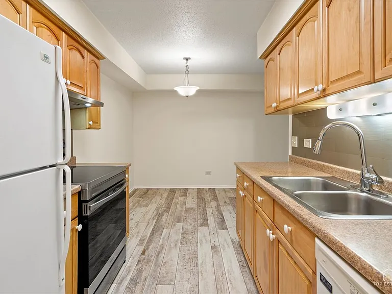 909 Buccaneer Dr #3 — Photo 11