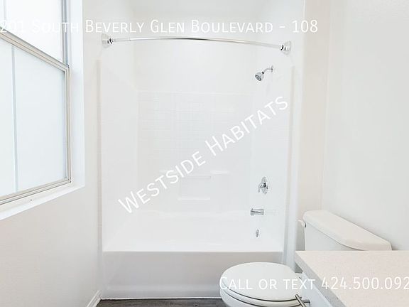 3rd image of 2201 S Beverly Glen Blvd APT 108