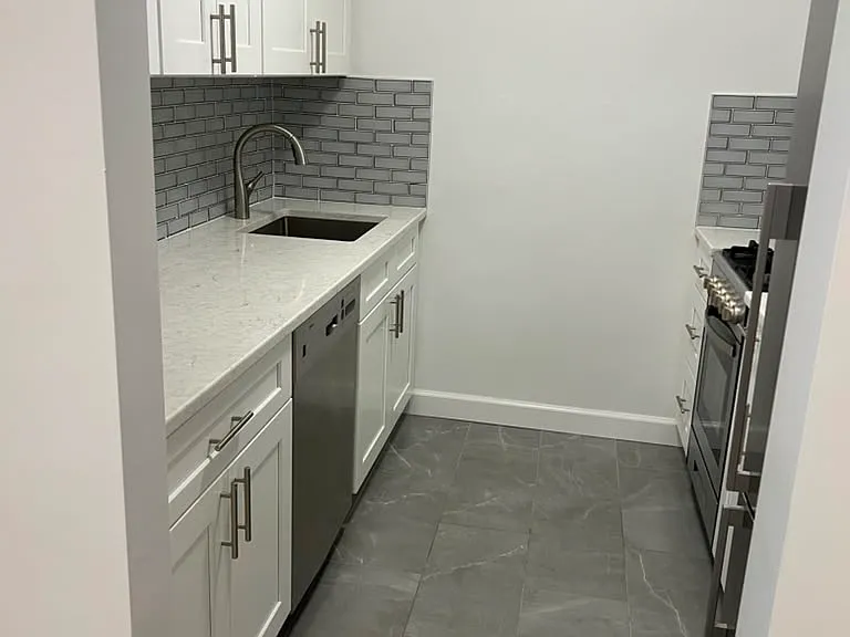 520 E 81st St #9L — Photo 7