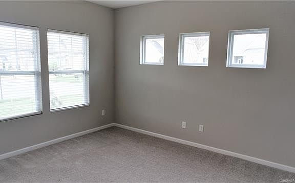 4th image of 8305 Bourgess Ct