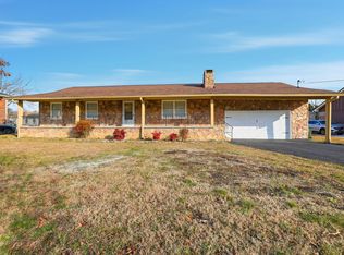 1708 Cannon Dr, Fort Oglethorpe, GA 30742