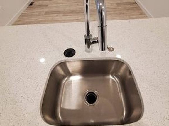 4th image of 1829 Pine St #9103116