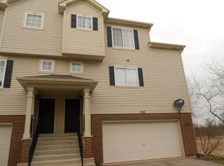 346 Evergreen Cir, Gilberts, IL 60136