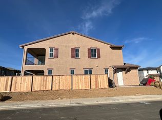 5122 Silent Grove Dr #B, Folsom, CA 95630