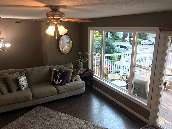 2nd image of 203 18th St
