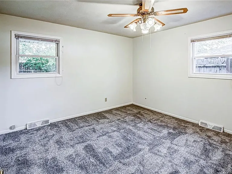 7660 Holly Dr — Photo 14