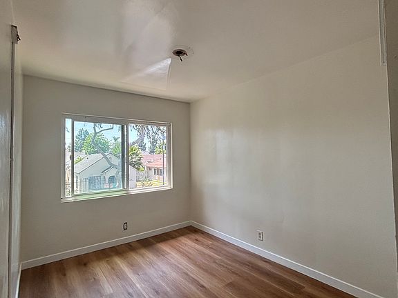 5th image of 7102 Malabar St #H