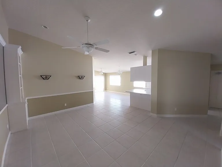 4910 Kingston Way — Photo 7