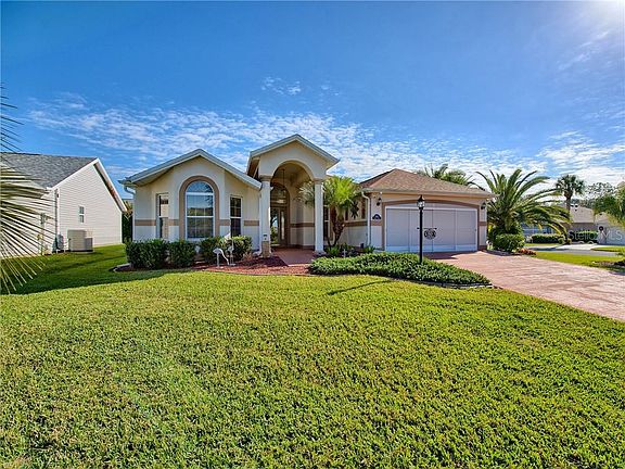 2nd image of 1501 Esparza Pl