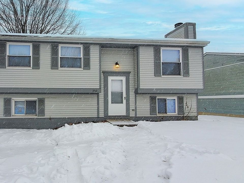 1st image of 2862 Chatsworth Way