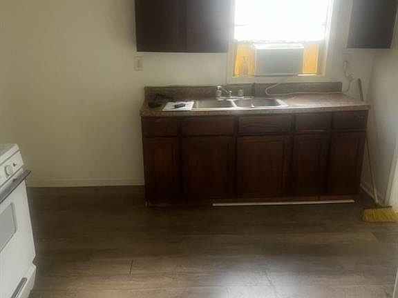 5th image of 1309 Cohen St
