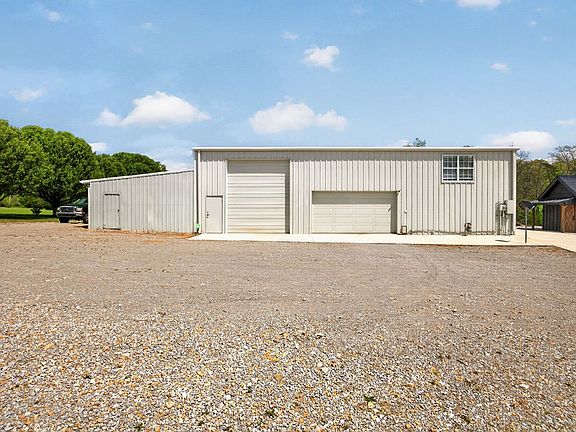 3rd image of 409 Turner Rd