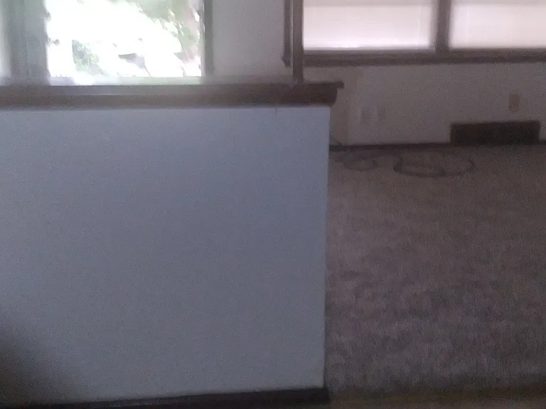 1222 NW Ozmun Ave — Photo 3