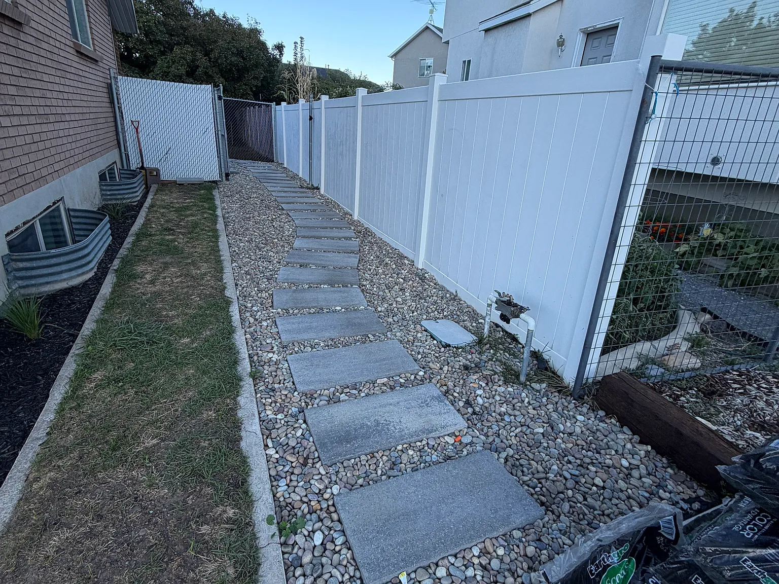 295 N 550th St E — Photo 4