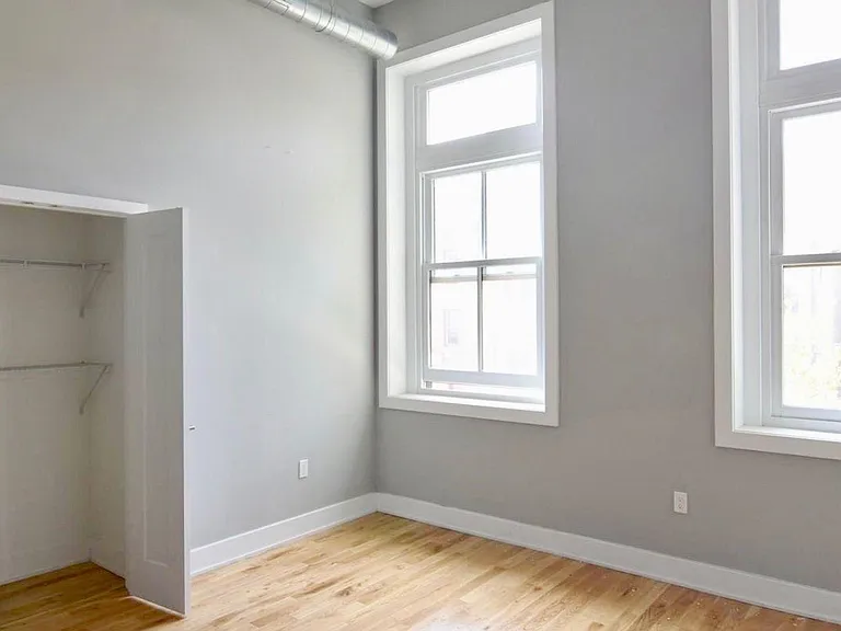 1521-23 W Girard Ave #201 — Photo 5