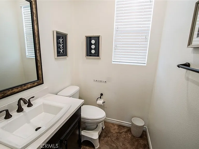 26424 Township St — Photo 20