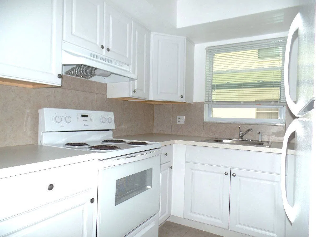 1 bed, 1.0 bath, 725 sqft, $1,300 — Photo 4