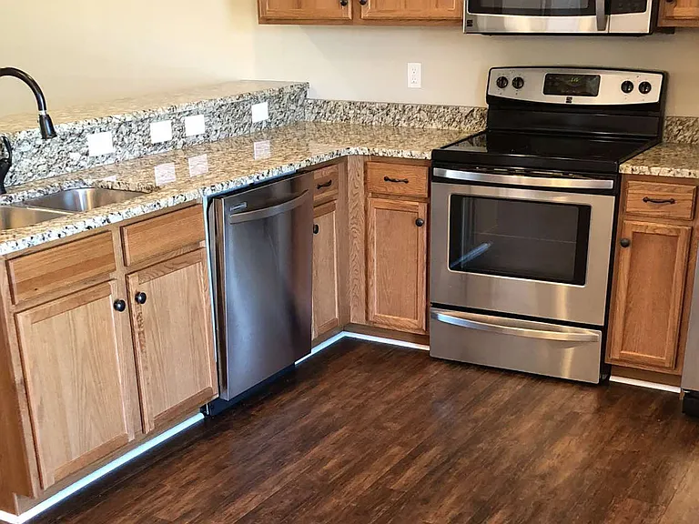 215 Capstone Dr — Photo 11