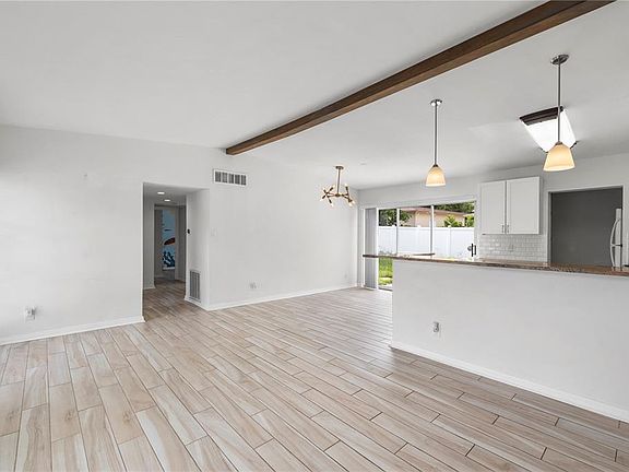 5th image of 2125 W HIAWATHA STREET