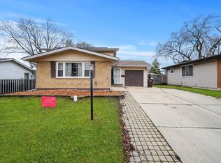 4328 Barry Ln, Oak Forest, IL
