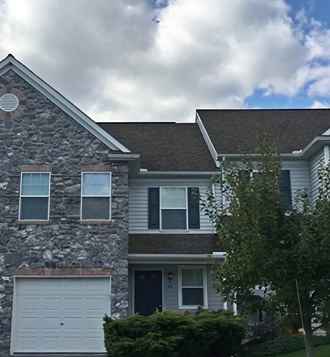 3 bed, 2.5 bath, $1,695 — Photo 1