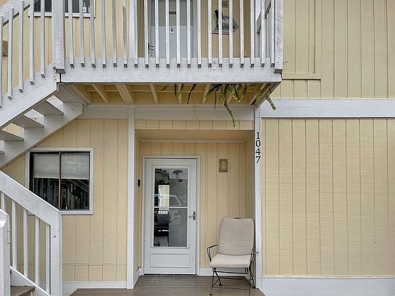 2nd image of 775 Gulf Shore Dr Unit 1047