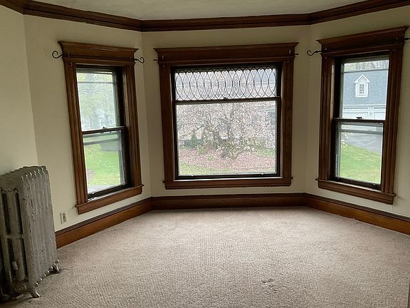 3rd image of 39 Sugarloaf St #2