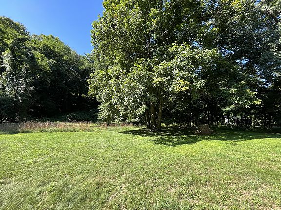 4th image of 278 Ashwood Dr
