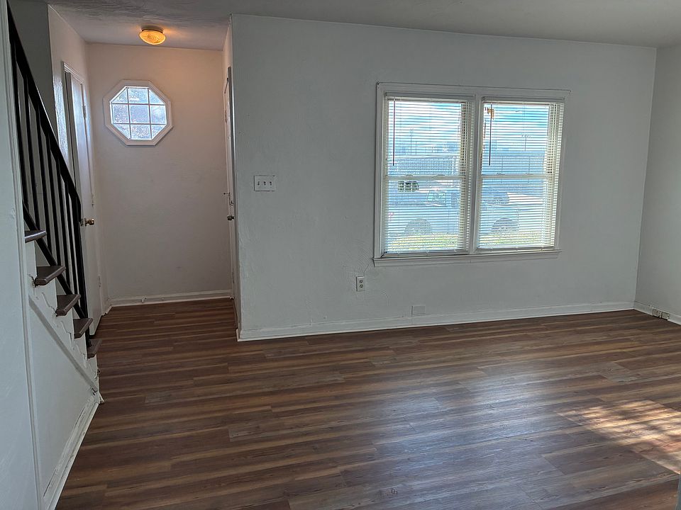 2nd image of 729 16th St