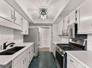 1115 Canyon Point Cir, Roswell, GA 30076