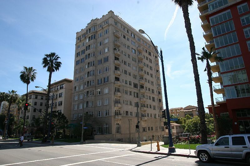 360 West Ocean Blvd