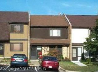 1126 Shannon Pl, Herndon, VA