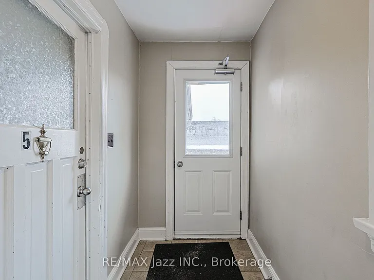 366 Mary St N #4 — Photo 19