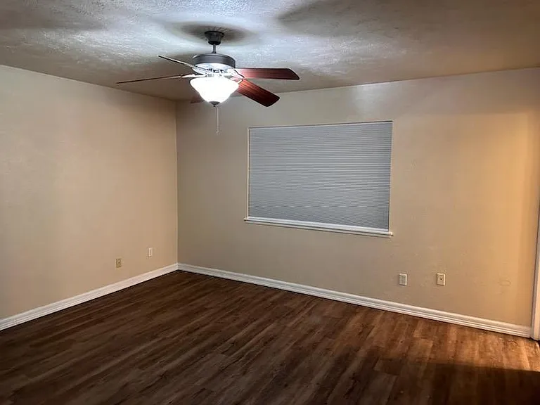 5228 Runyon Dr — Photo 19