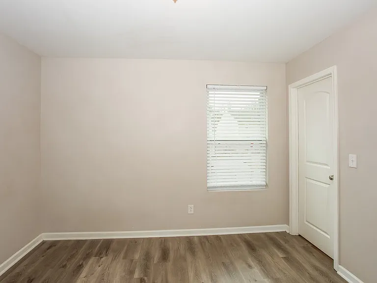 1083 Manston Pl SW — Photo 13