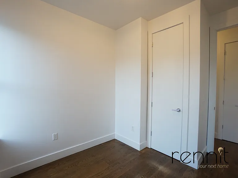 1689 Gates Ave #3F — Photo 6