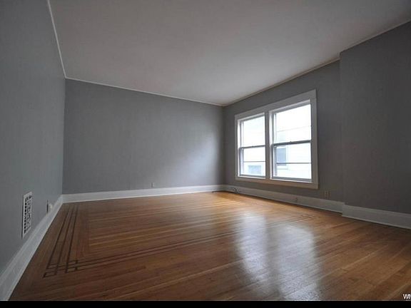3rd image of 814 Elmwood Ave #1
