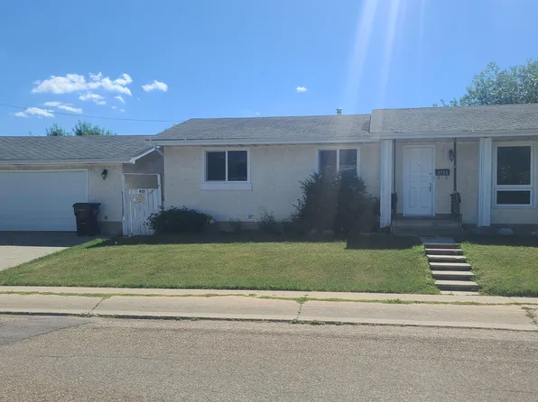 4135 132a Ave NW, Edmonton, AB T5A 2S9