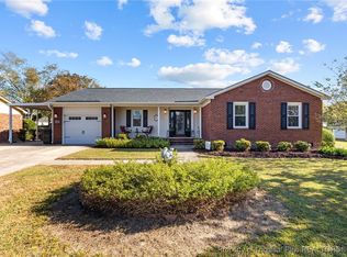 1811 Rivergate Rd, Fayetteville, NC 28304