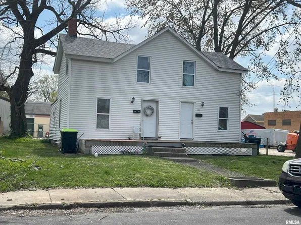 209 E Beecher Ave, Jacksonville, IL 62650