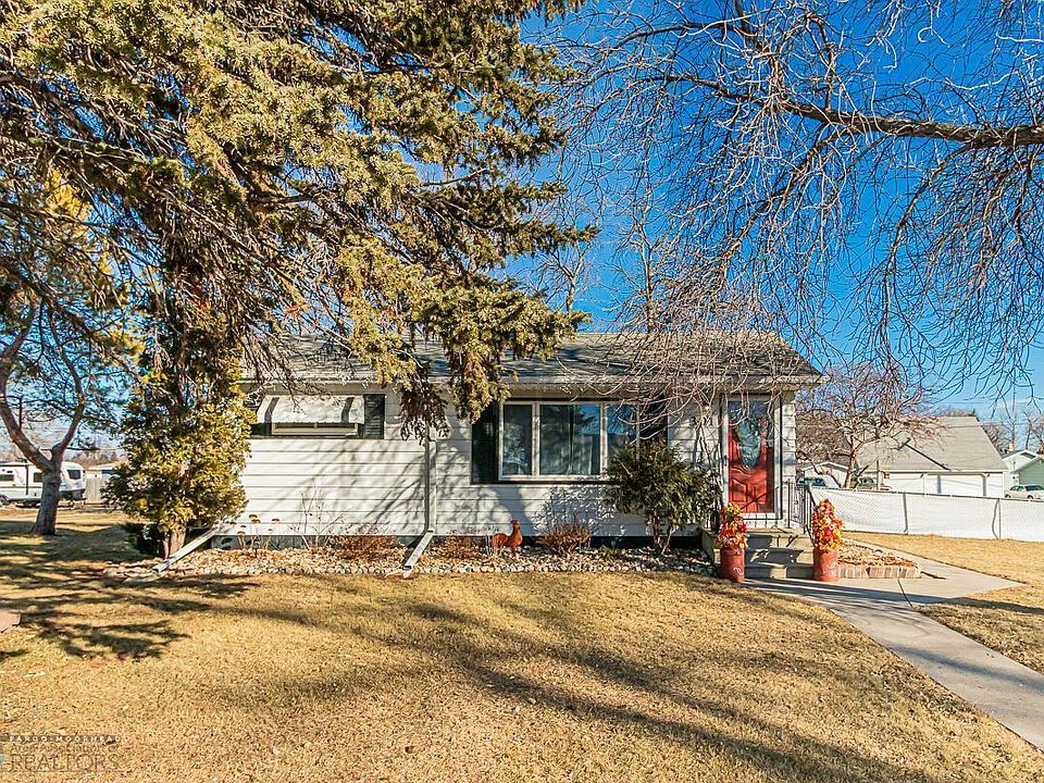 301 2nd St NE, Dilworth, MN 56529 Zillow
