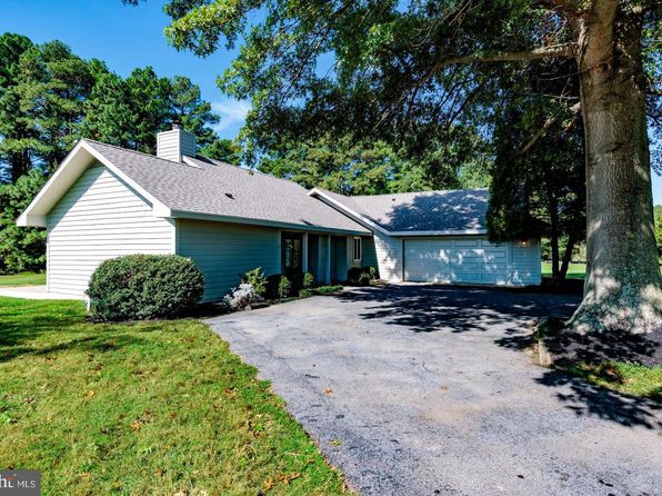 102 Golf Ct